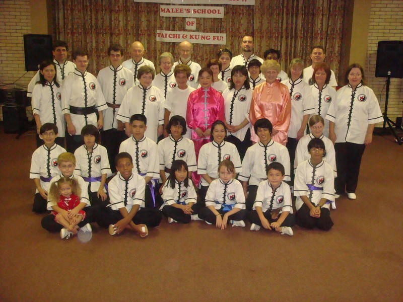 Image: /media/?path=/sports/Kung Fu/2007-10-06 Malee's School's 13 Anniversary/20071006-140410-0.jpg